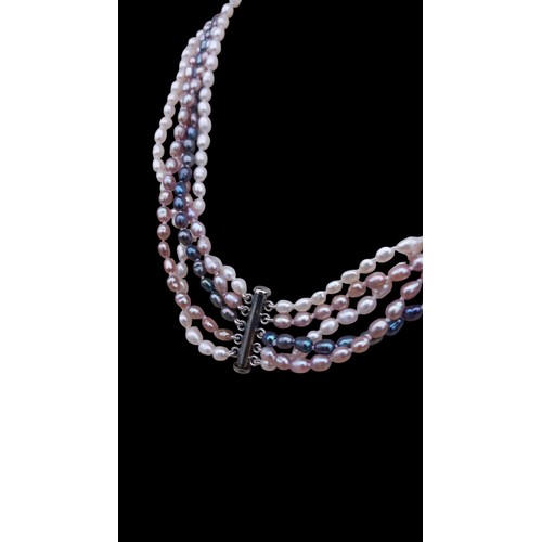 226 - A STUNNING QUALITY PEARL NECKLACE MADE UP WITH 5 STRANDS OF VARIOUS COLOURED NATURAL PEARLS WITH A S... 