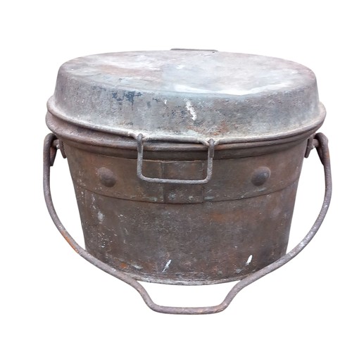 312 - A FRANCIS & SON LTD METAL COOKING POT FROM WW2