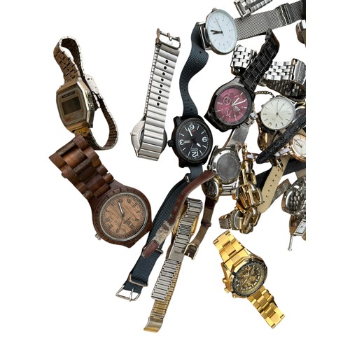 356 - A MIXED LOT OF WATCHES TO INCLUDE SOME DESIGNER STYLE AND PWO CASIO