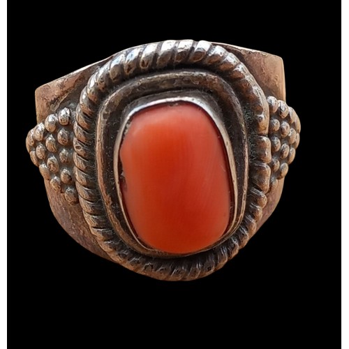 159 - A CORAL SET SILVER RING