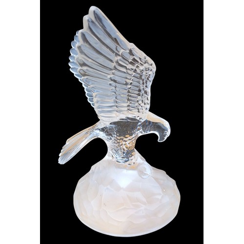 315 - A FROSTED GLASS EAGLE 8