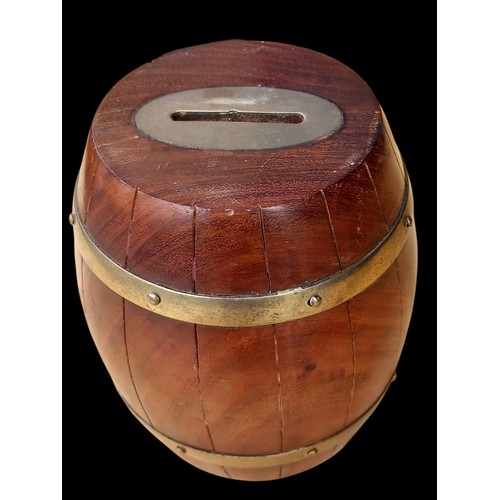 250A - A GOOD QAULITY BRASS & MAHOGANY BARRELL MONEY BOX