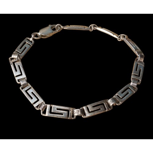 175 - A SILVER GREEK KEY BRACELET