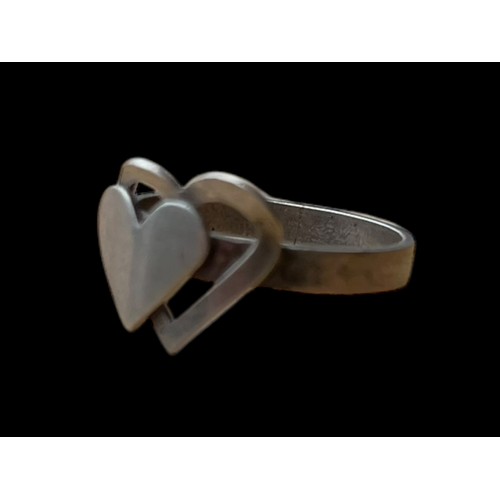 205 - A SILVER DOUBLE HEART RING