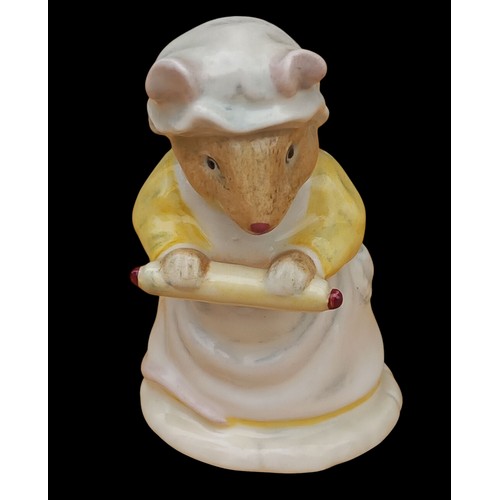 206 - A ROYAL DOULTON MRS CRUSTY BREAD A ROYAL DOULTON MR APPLE FROM THE BRAMBLY HEDGE COLLECTION 5