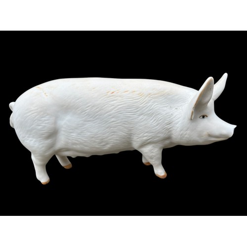 214 - A BESWICK PIG FIGURINE CH WALL QUEEN 40...5x2.5