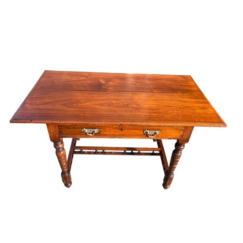 331 - A VICTORIAN MAHOGANY SINGLE DRAWERED TABLE QUALITY STRECHER BASE