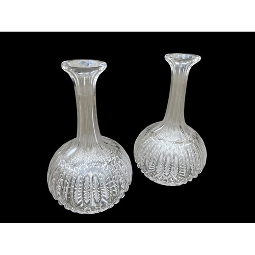 271 - 2 PAIR OF CRYSTAL DECANTERS (SOME HAVE DAMAGE)