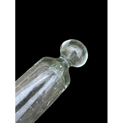 350 - A VINTAGE GLASS ROLLING PIN 16