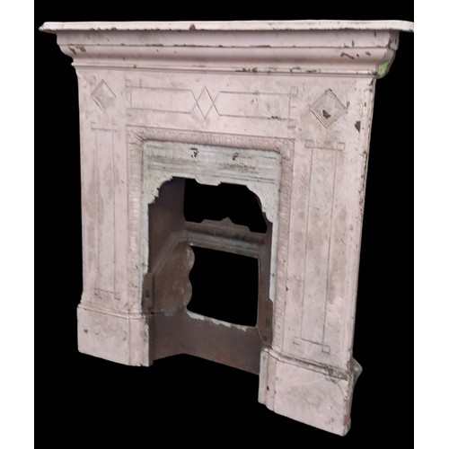 291 - A VICTORIAN CAST IRON FIREPLACE WITH A HEART DESIGN 42X43