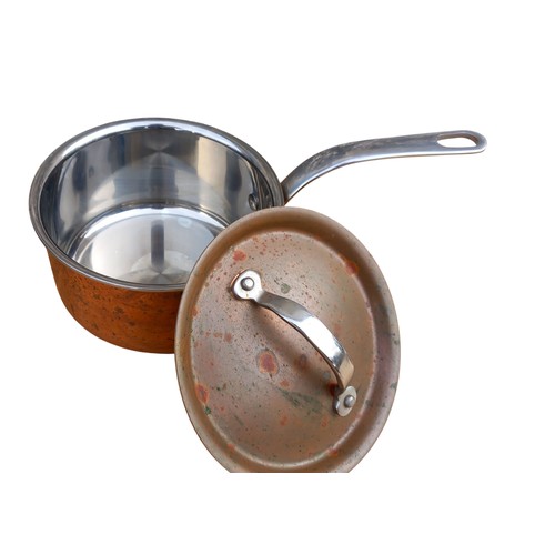 302 - A VINTAGE COPPER PAN