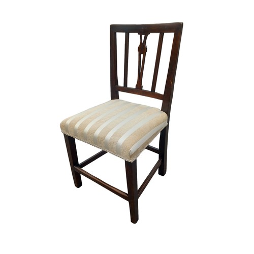 424 - A GEORGIAN SIDE CHAIR