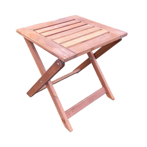 442 - A NEAT SIZED FOLDING TABLE