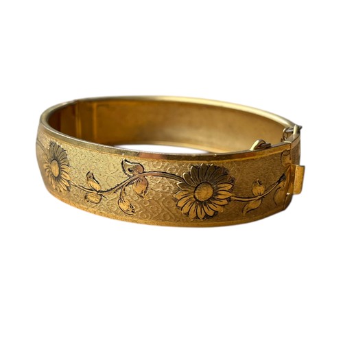 250A - A BEAUTIFULLY DESIGNED PLATED BANGLE