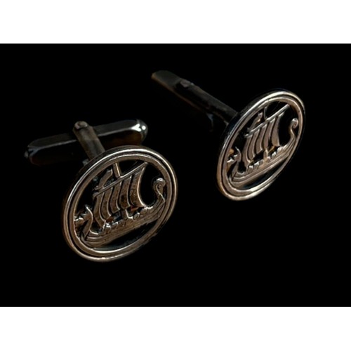 191A - A PAIR OF SILVER VIKING CUFFLINKS