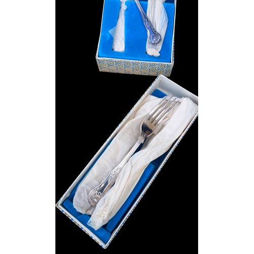 10A - A QTY OF MIXED BOXED CUTLERY