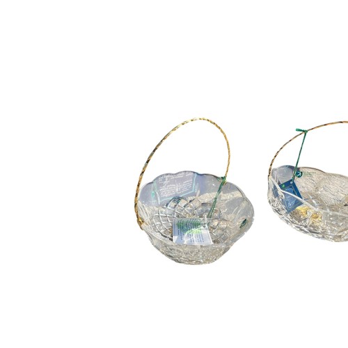 38 - A PAIR OF BOXED KILLARNEY CRYSTAL BOWLS 5