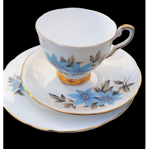 39 - ROYAL STAFFORD 21 PIECE  