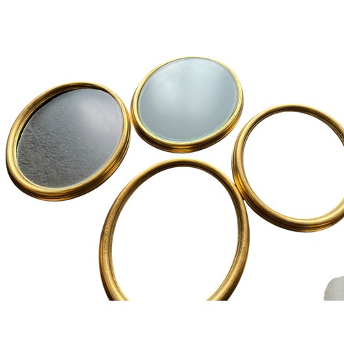 54 - A MIXED LOT OF OVAL AND ROUND FRAMES