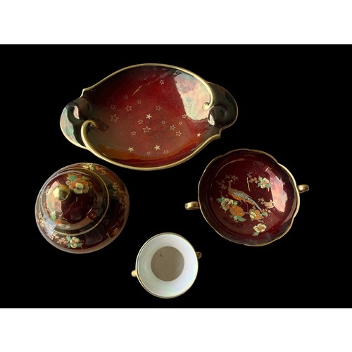 19 - A 4 PIECE LOT OF ROGUE ROYAL BY CARLTONWARE
