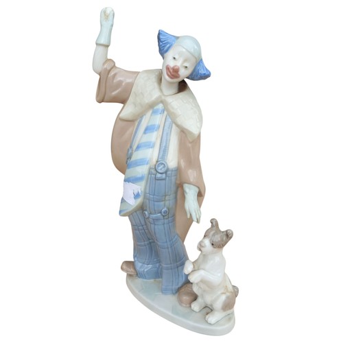 216 - NAO CLOWN AND DOG 11