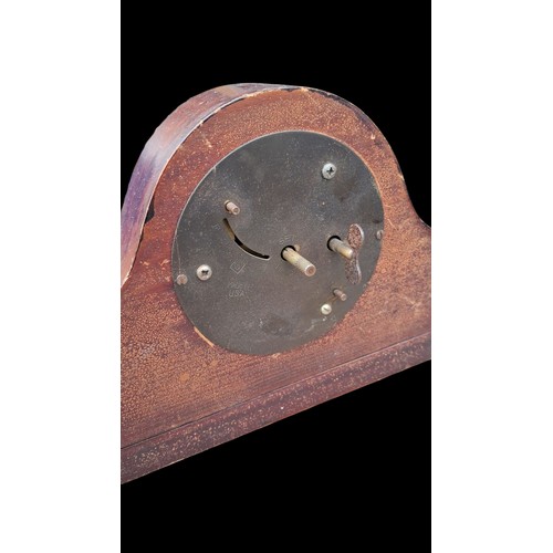 95 - EIGHT DAY MANTLE CLOCK