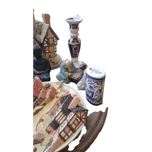 96 - A SMALL TABLE LOT