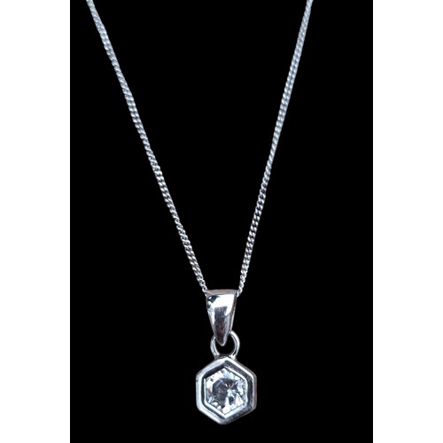 276 - A BEAUTIFUL SILVER SOLITAIRE PENDANT ON A SILVER CHAIN