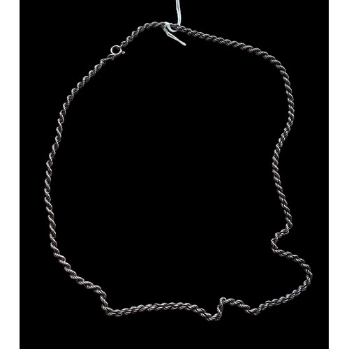 272 - A SILVER NECLACE