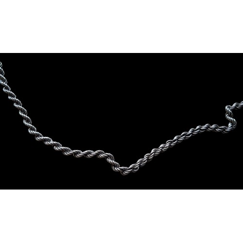 272 - A SILVER NECLACE