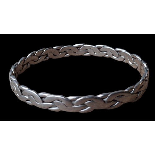 235A - A WHITE METAL BANGLE