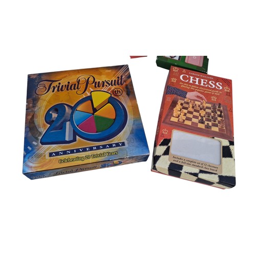 94 - 4 MIXED BOARD GAMES