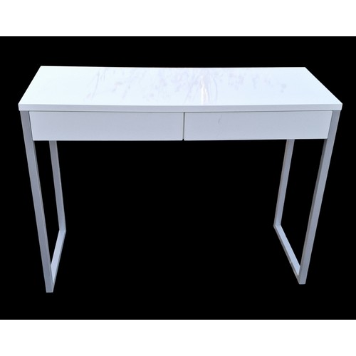 47 - A WHITE 2 DRAWER DESK 40x30x16