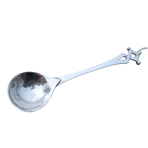 316 - AN EARLY SILVER SPOON 19grm