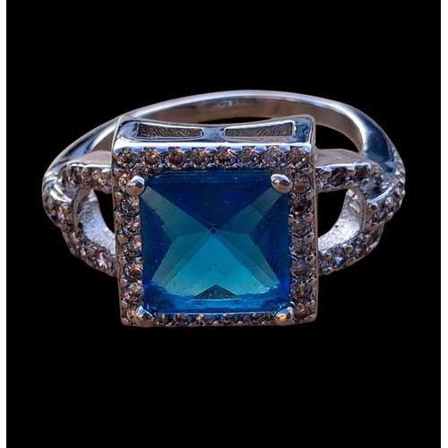 321 - 925 SILVER TURQUOISE & CZ RING SIZE M