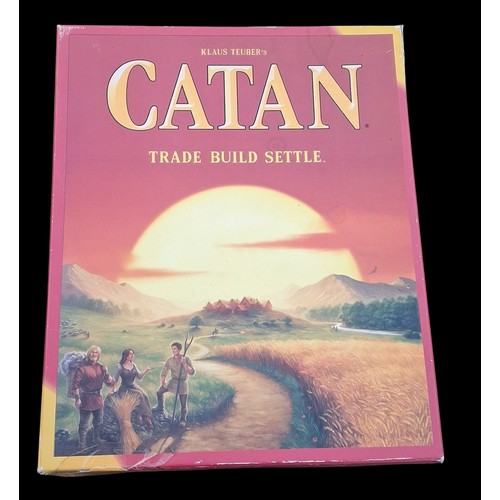325 - A VINTAGE CATAN COARD GAME