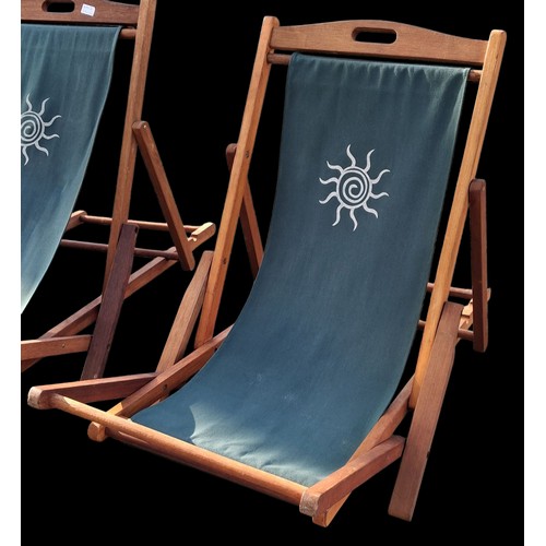 357 - 2 GOOD QULAITY DECK CHAIRS