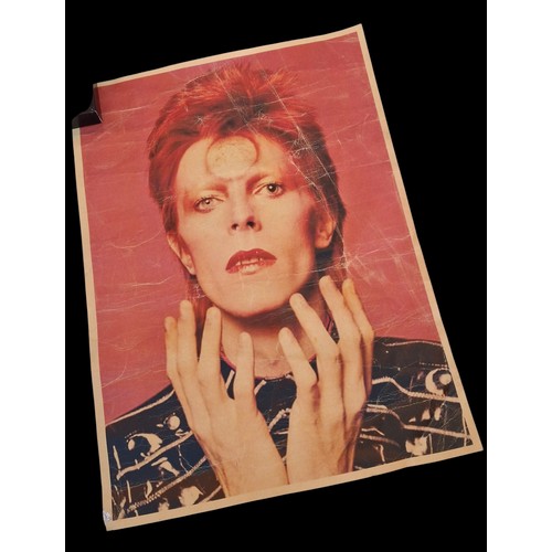 98 - AN ORIGINAL FRAMED QUEEN POSTER AND A DAVID BOWIE POSTER