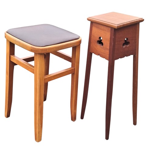 71 - A VINTAGE STOOL/PLANTSTAND