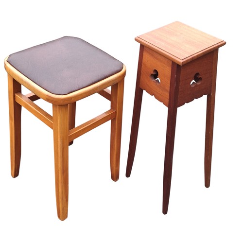 71 - A VINTAGE STOOL/PLANTSTAND