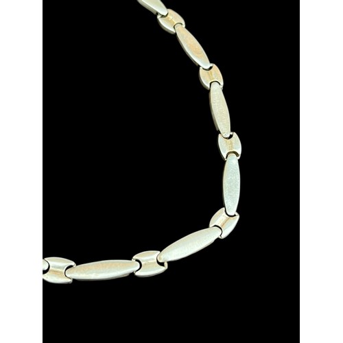 303 - A QUALITY MULTI LINK SILVER NECKLACE 24grm