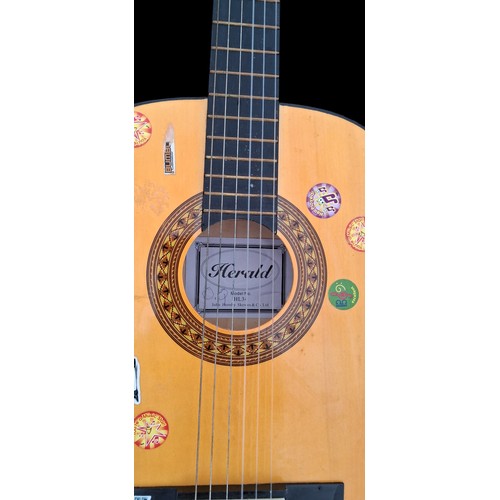 324 - A 3/4 SIZE GUITAR IN CASE (MARKERS NAME ON INSIDE)