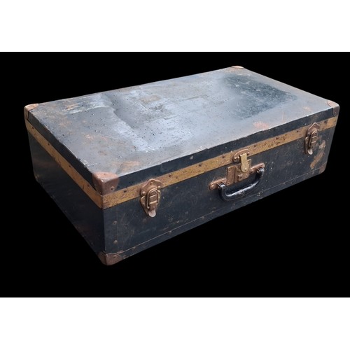 333 - A METAL TRAVEL CASE