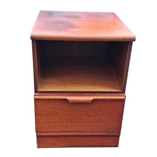 141 - A 1940s BEDSIDE LOCKER WITH DRAWER