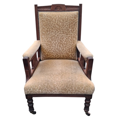 109 - AN ANTIQUE WALNUT CHAIR