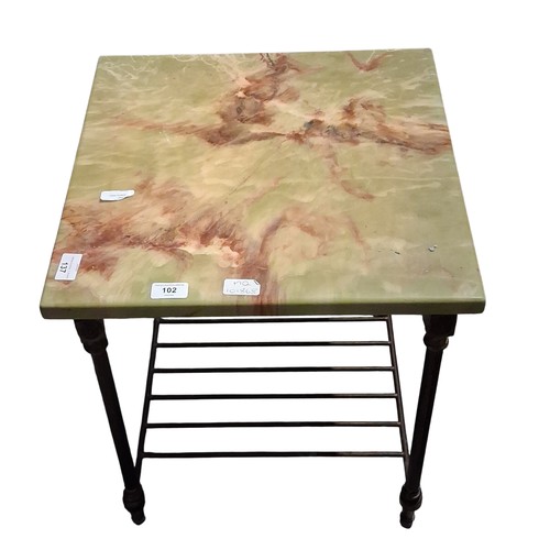 102 - A MARBLE EFFECT BRASS BASED LAMP TABLE