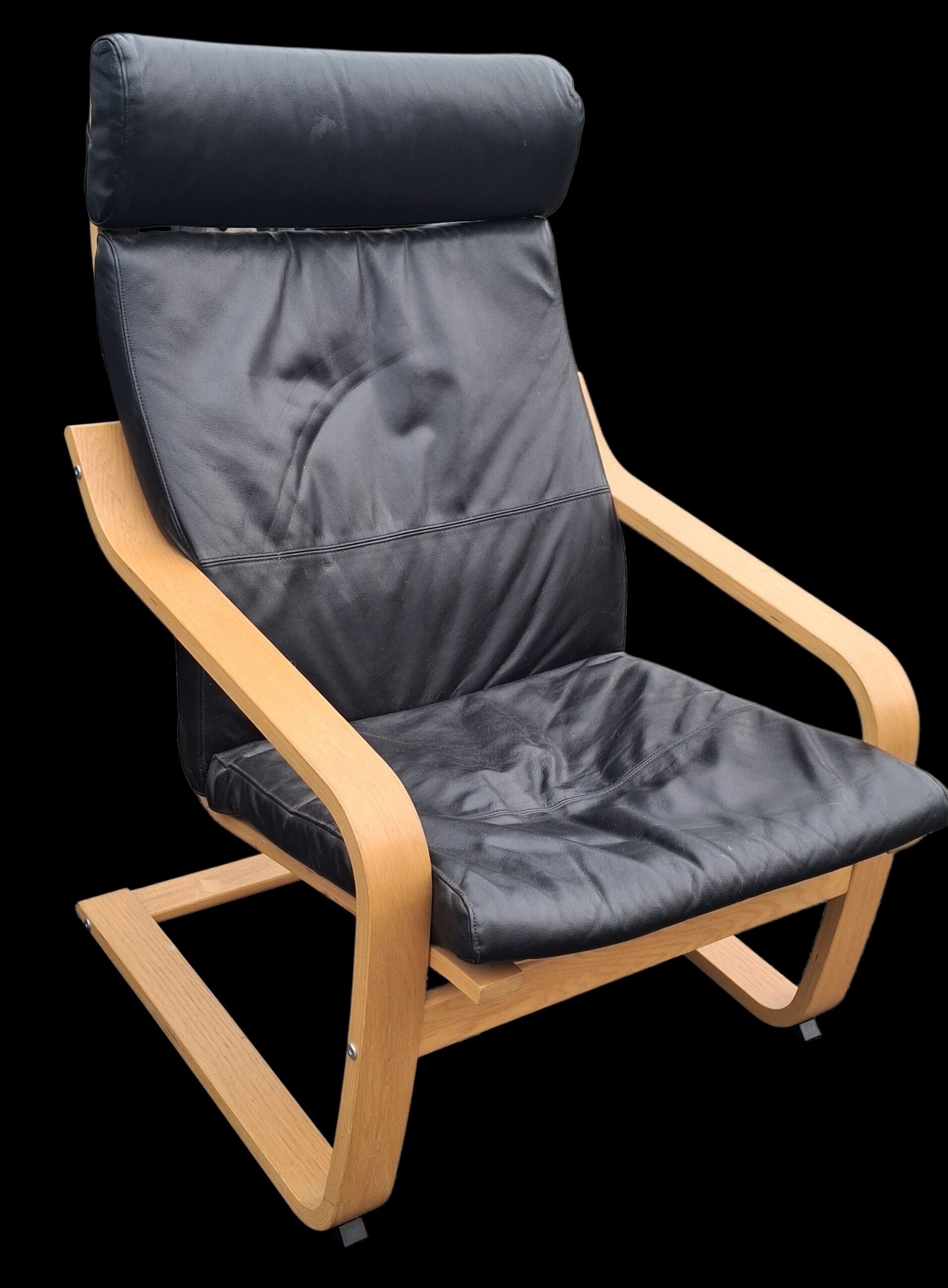 A MODERN LEATHER OPEN ARMCHAIR