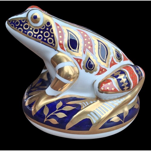 A ROYAL CROWN DERBY FROG