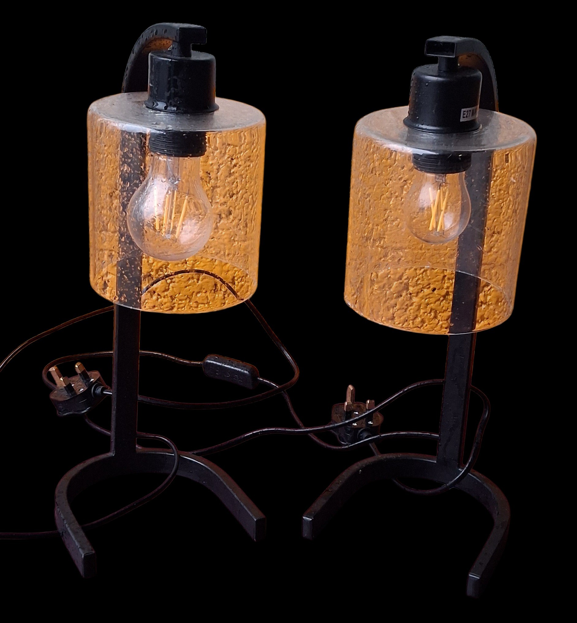 A PAIR OF DESIGNER TABLE LAMPS
