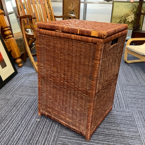 54 - Wicker Laundry Basket
as found

Size: 42cm x 40cm x 67cm